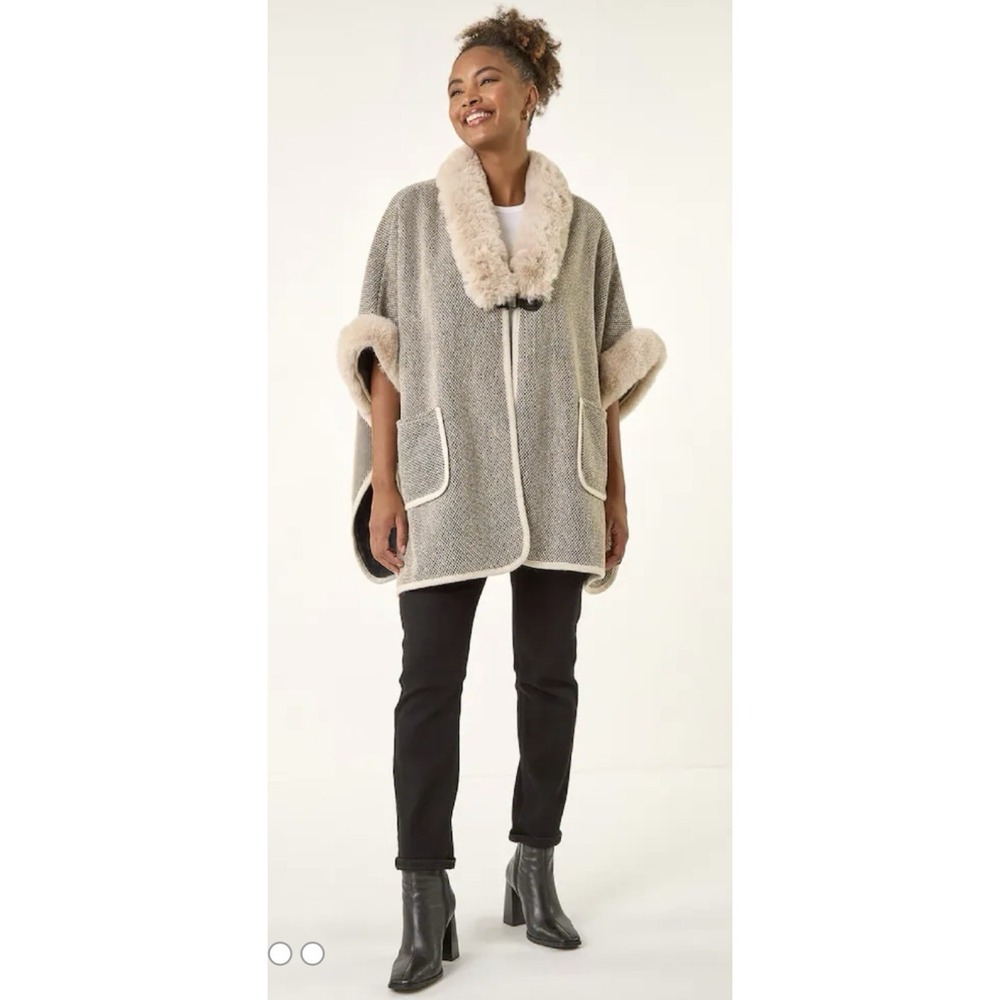 Vince Camuto Faux Fur Trim Poncho Shawl One Size Tweed Fur Lined Cape - Picture 2 of 13